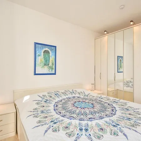 Apartment Strandresidenz 5 *
